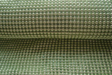 整体手感不平滑，片脚容易勾在一起